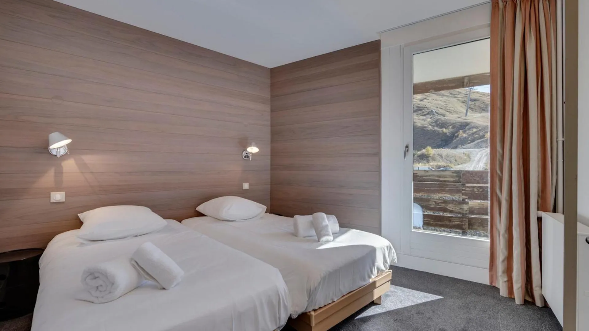 Apartment Appartement Familial Au Pied Des Pistes Avec Balcon Et Services Inclus A Tignes Val Claret - Fr-1-641-12 France
