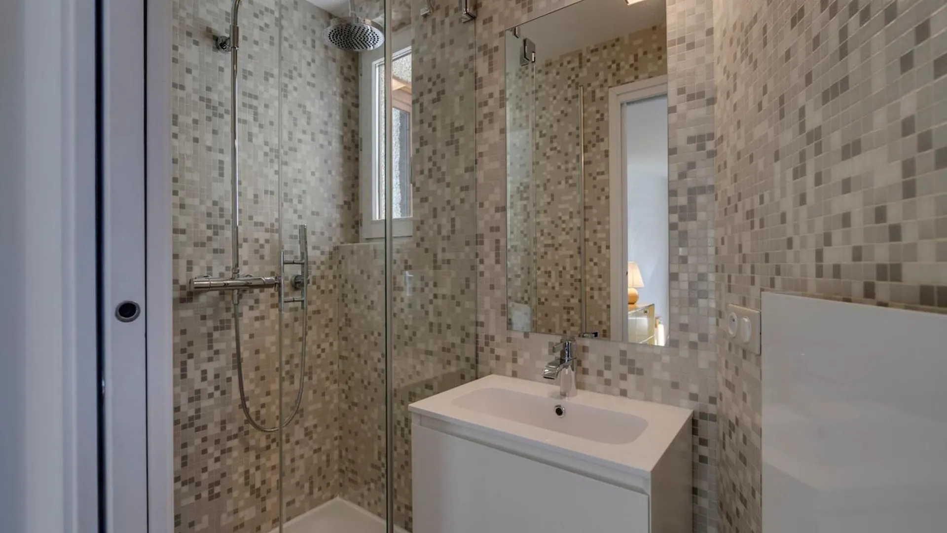 Appartement Familial Au Pied Des Pistes Avec Balcon Et Services Inclus A Tignes Val Claret - Fr-1-641-12 Apartment